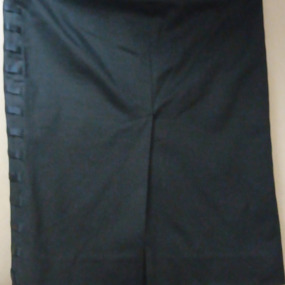 Marciano black matte satin skirt with side lacing - Picture 5 of 5
